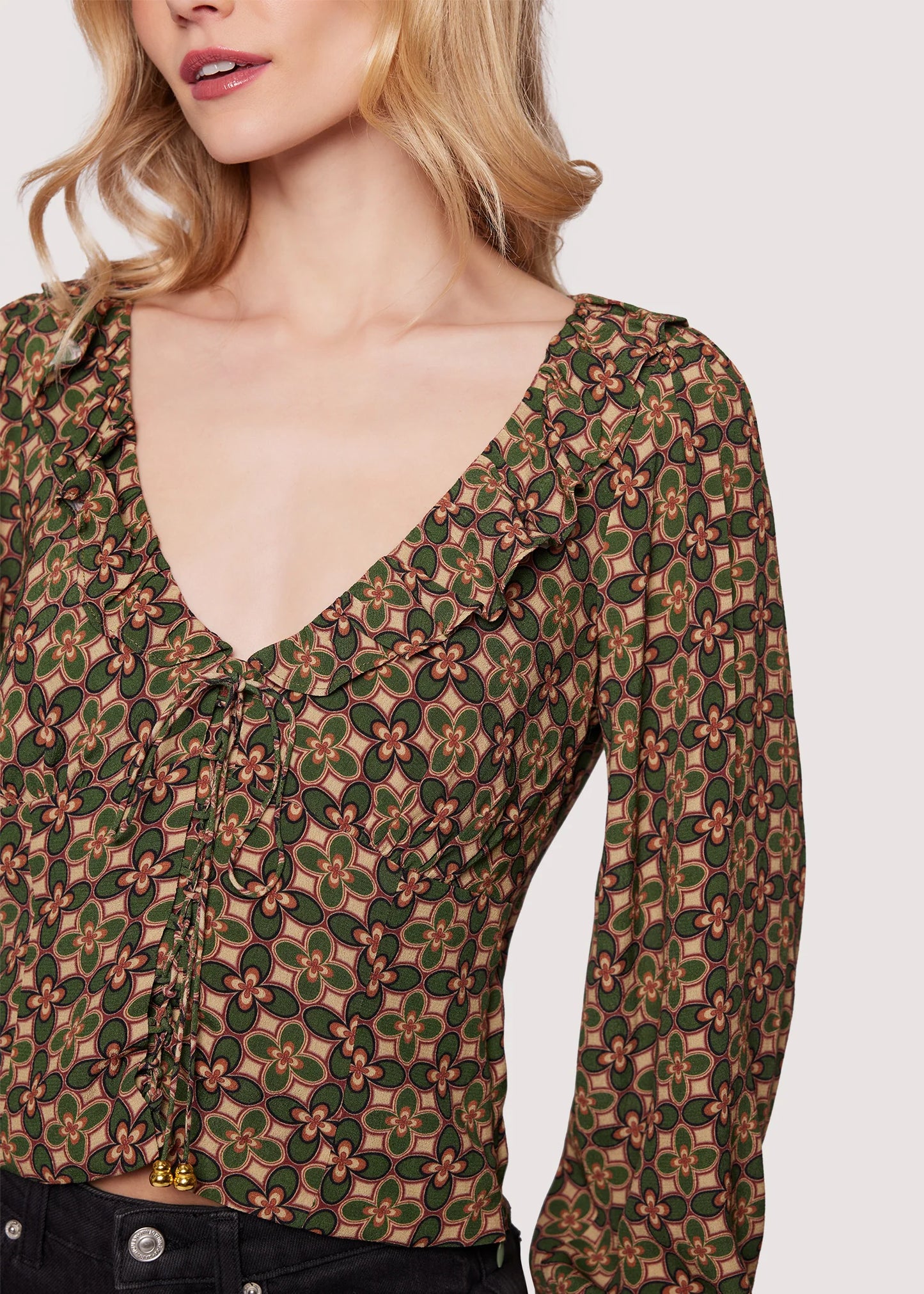 Pinnate Leaves Top