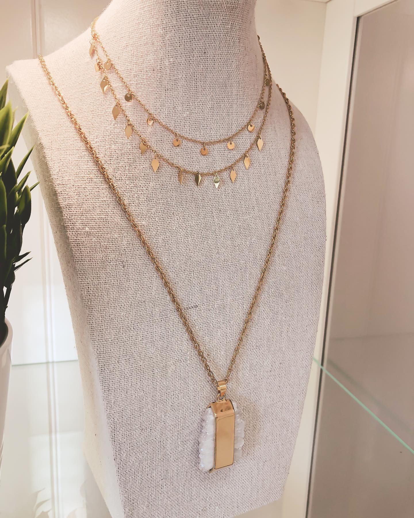 Kinsley Armelle Quartz Necklace