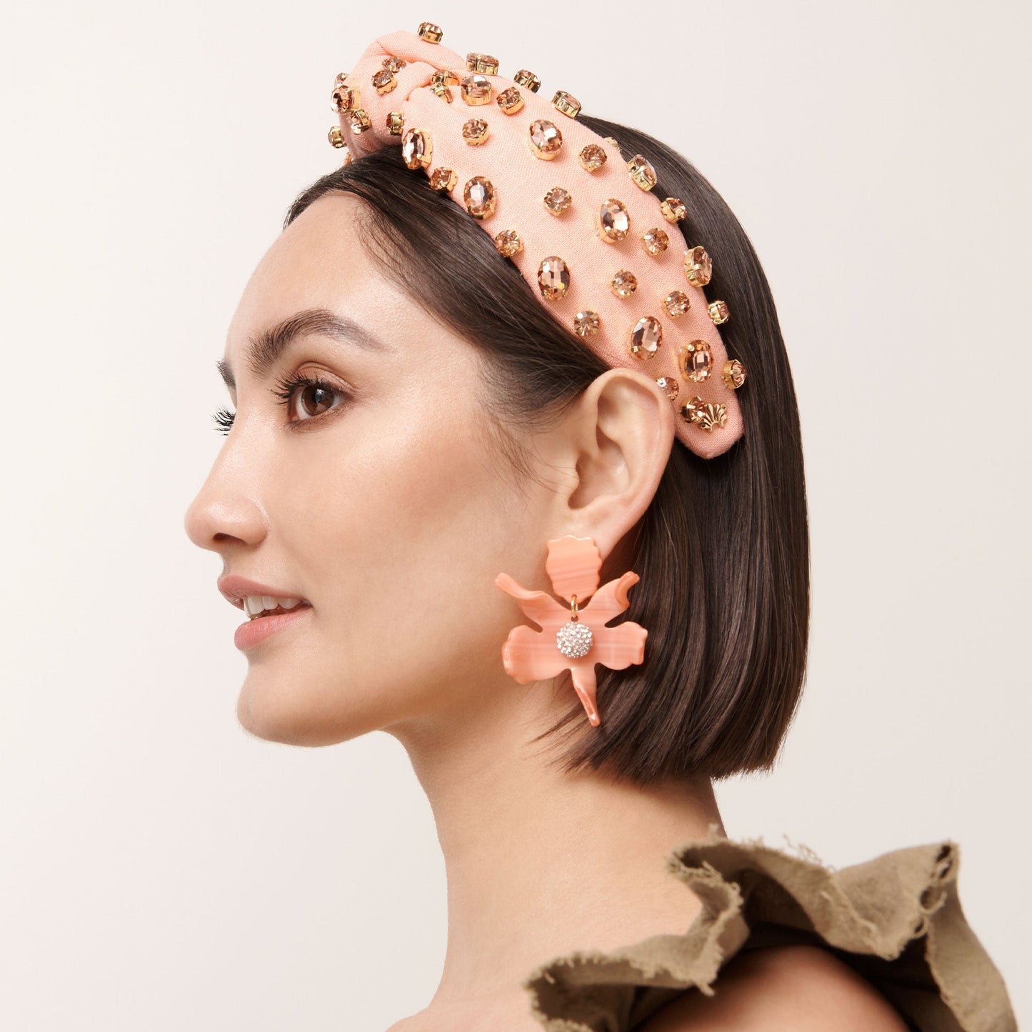 Lele Sadoughi Peach Fuzz Oval Crystal Knotted Headband